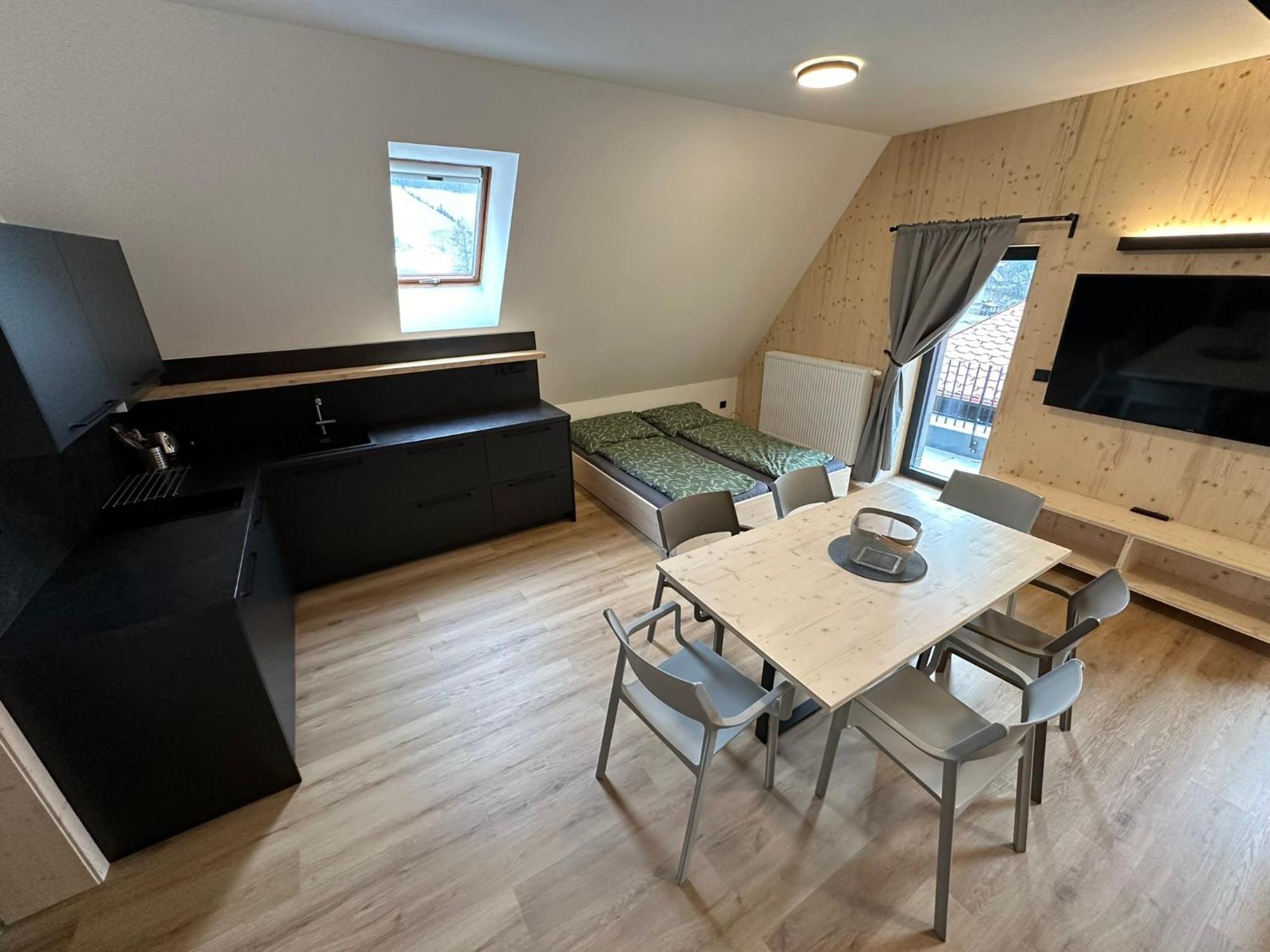 Penzion A Restaurace Pod Sjezdovkou Cenkovice Bagian luar foto
