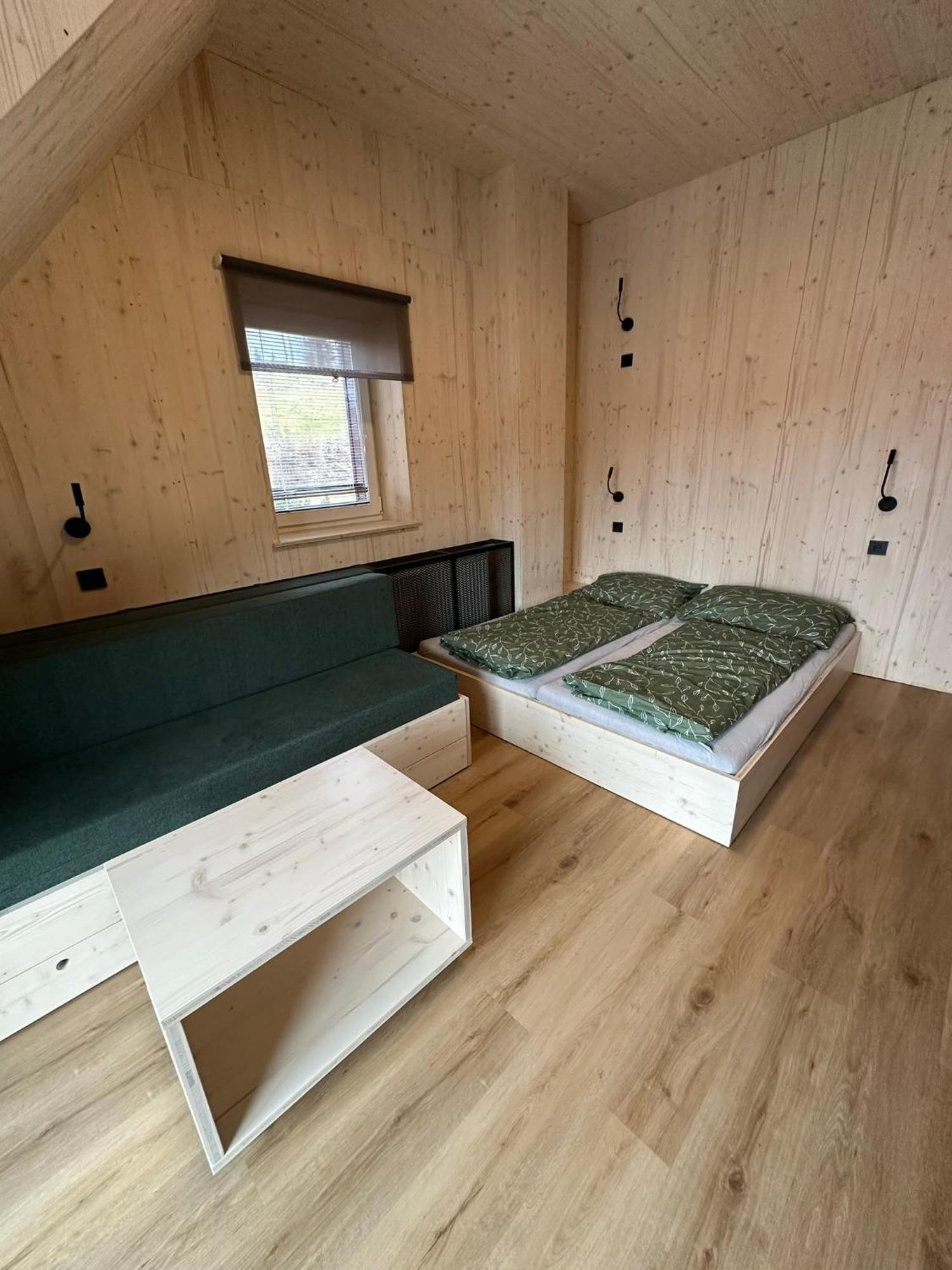 Penzion A Restaurace Pod Sjezdovkou Cenkovice Bagian luar foto