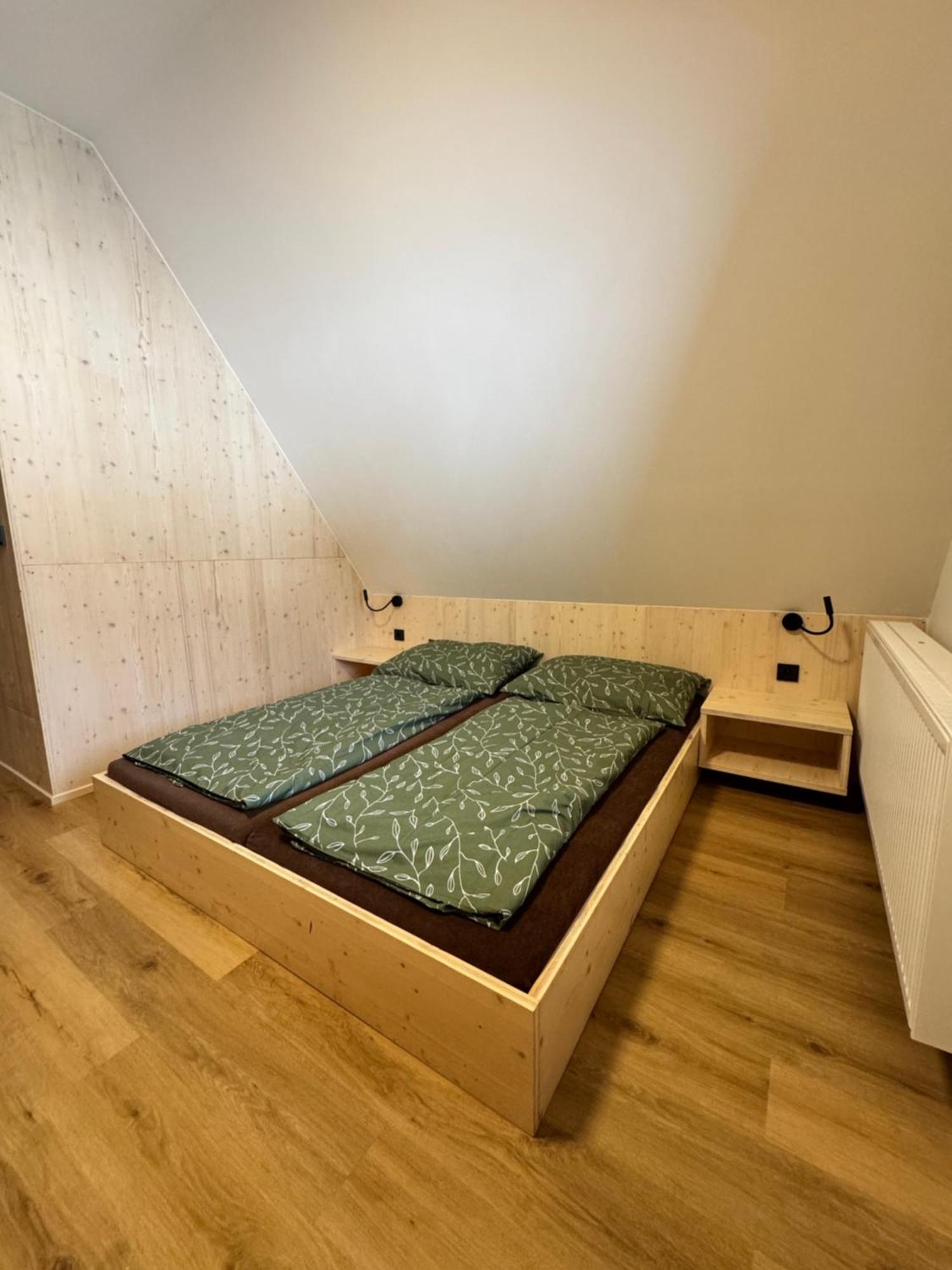 Penzion A Restaurace Pod Sjezdovkou Cenkovice Bagian luar foto